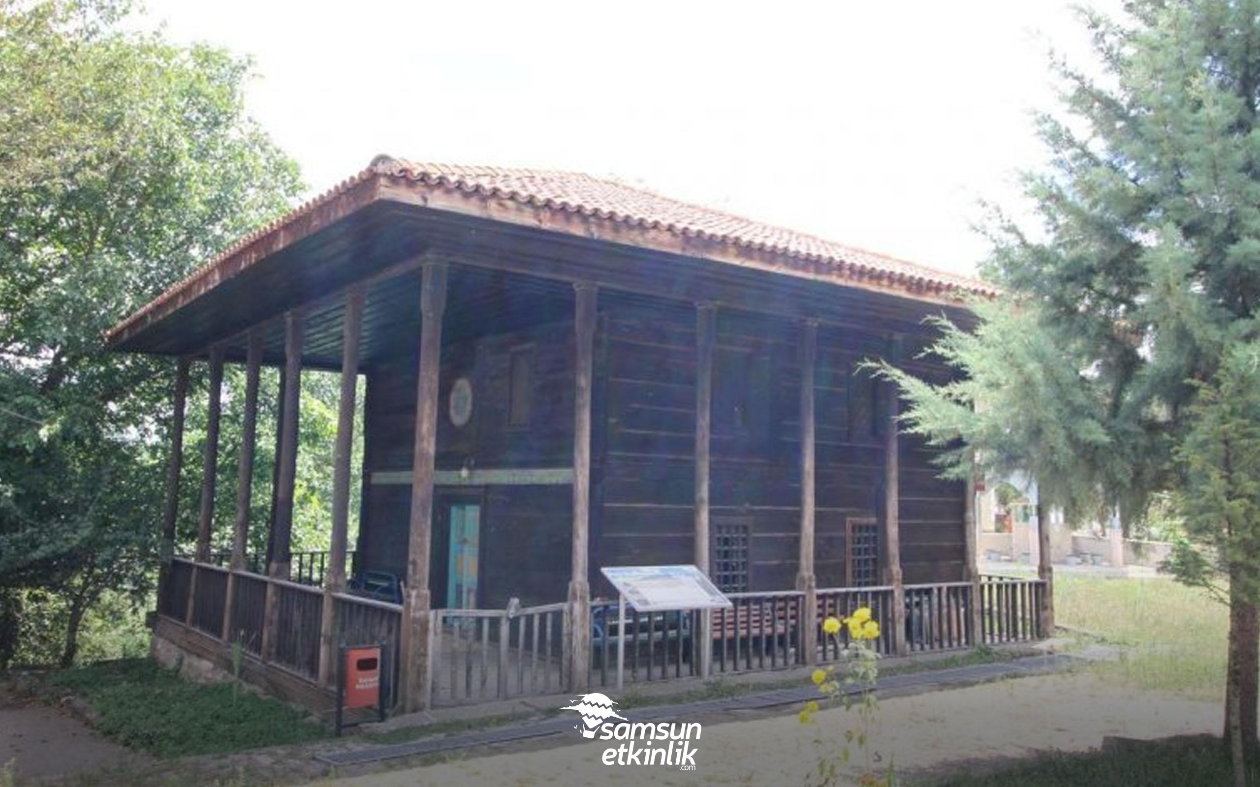 Bekdemir Köyü Ahşap Camii