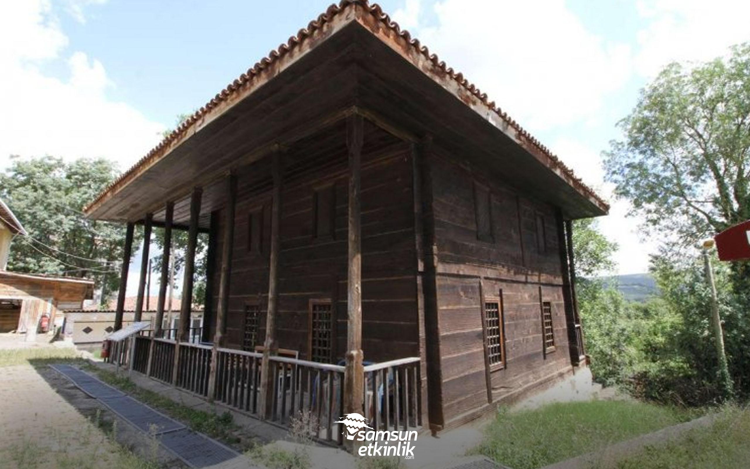 Bekdemir Köyü Ahşap Camii