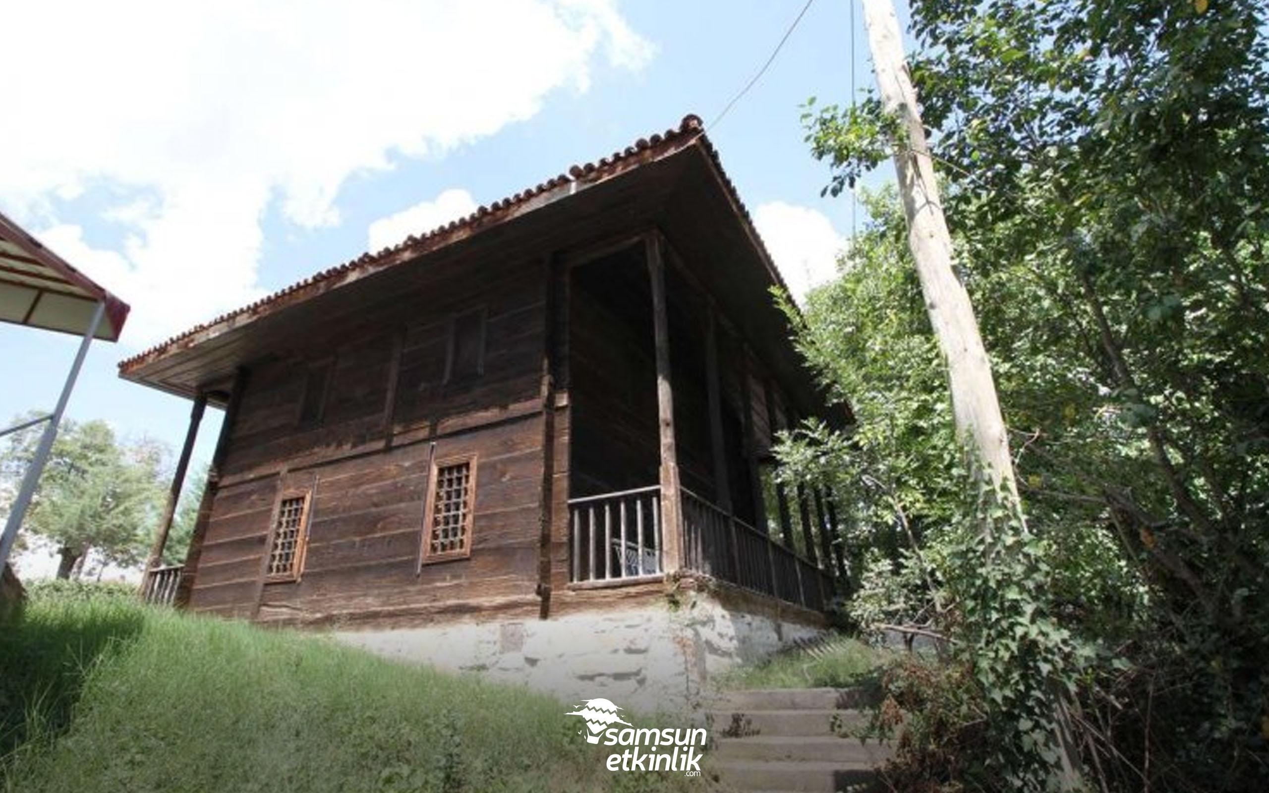 Bekdemir Köyü Ahşap Camii