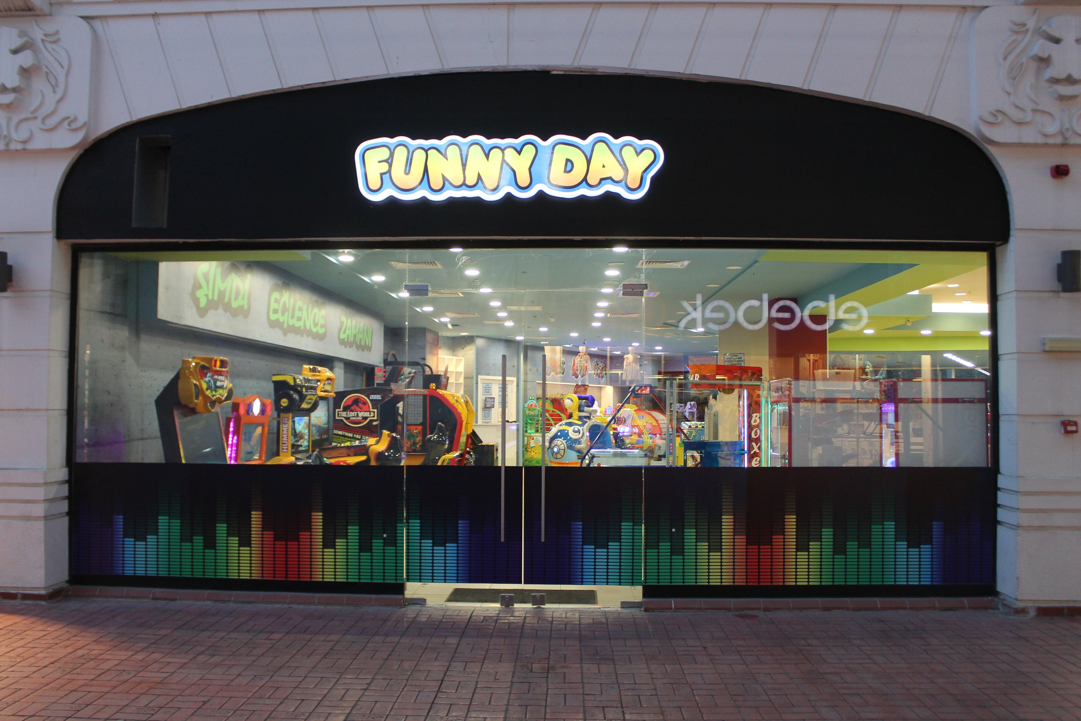 Outlet Funny Day Eğlence Merkezi