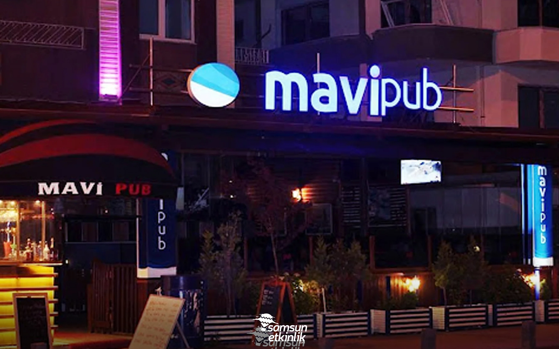 Mavi Pub