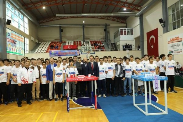 ilkadim-belediyesi-bilek-guresi-yarismasi-3